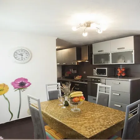 Welcome Apartment *